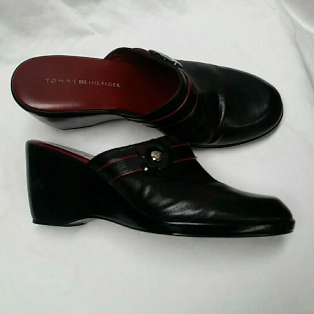 ️Tommy Hilfiger Leather Mules/Clogs Size 7M - Picture 1 of 8